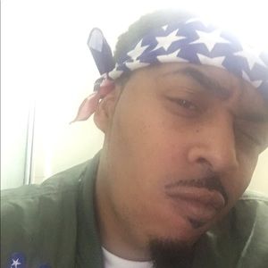 Meet your Posher, Julian